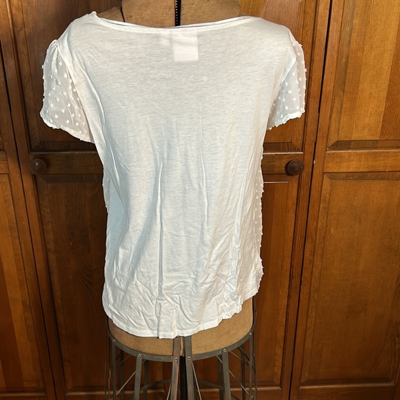 Lacy, frilly chiffon-like layered blouse with cap sleeves - Picture 4 of 9